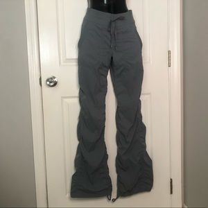 Lululemon Athletica Scrunched up Pants, size 4, color gray